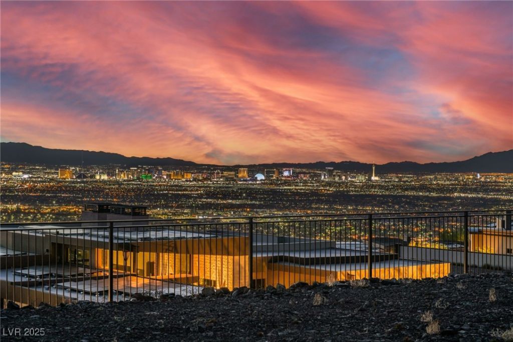 17 Stonecutter Court, Henderson, NV 89012 Main Photo