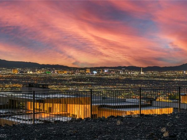 17 Stonecutter Court, Henderson, NV 89012