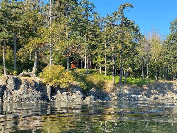 1304 Greenleaf Lane, Sidney Island, BC V0N 2G0