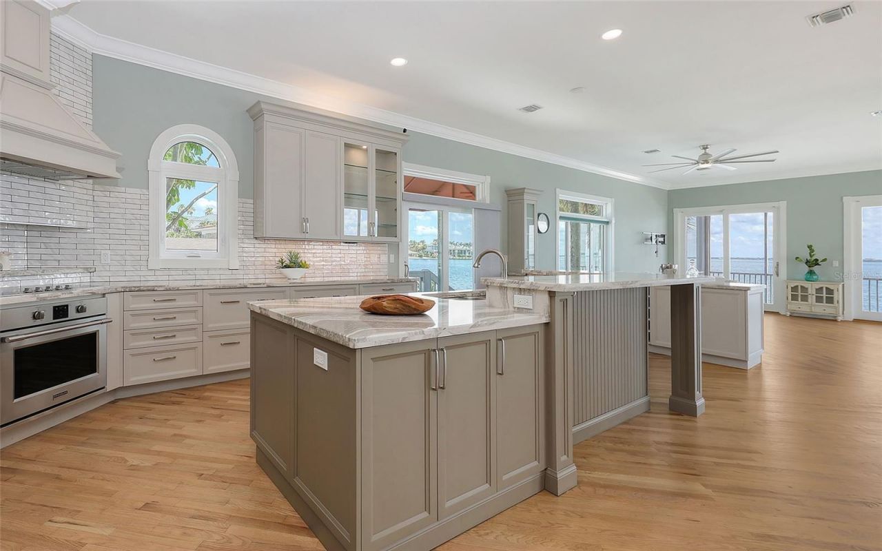 585 Gunwale Lane, Longboat Key, FL 34228 Photo