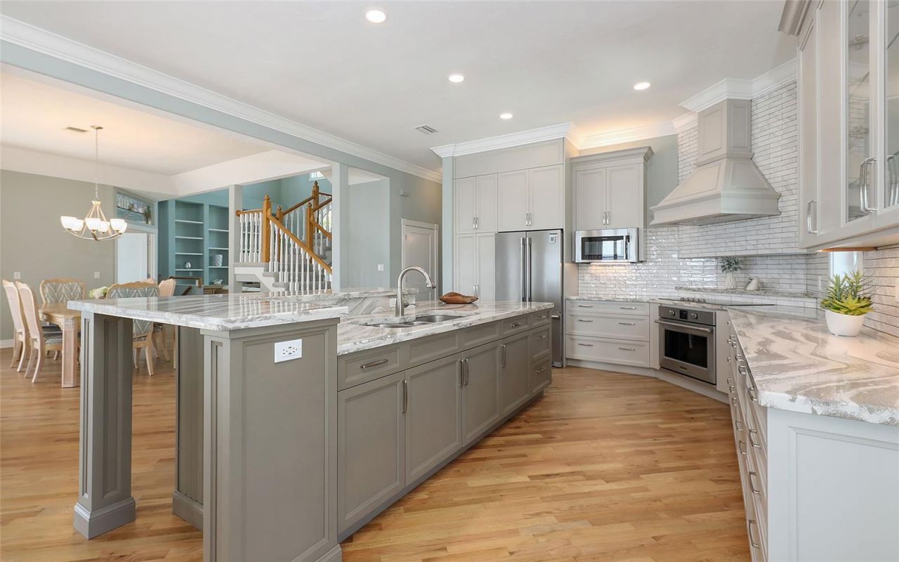 585 Gunwale Lane, Longboat Key, FL 34228 Photo