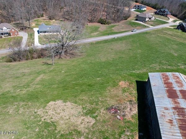 6350 Turners Pond Tr, Russellville, TN 37860