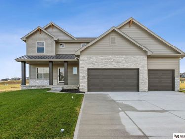 10913 N 172 Street, Bennington, NE 68007