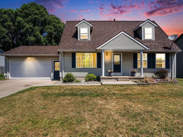 11764 Deerfield Drive, Ravenna, MI 49451