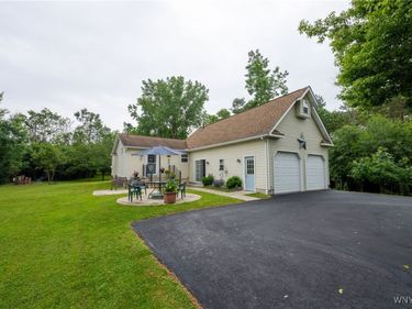 1363 Losson Road, Depew, NY 14043