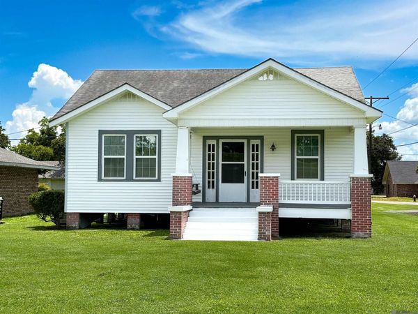 1109 Simon St, Vacherie, LA 70090