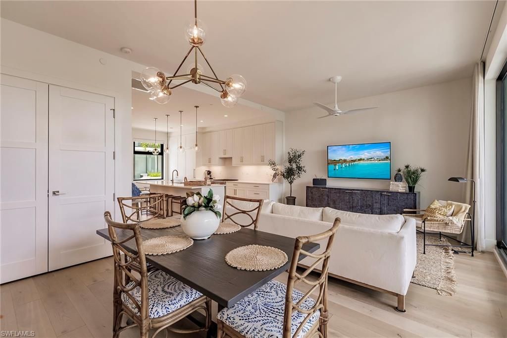 850 Central Ave, Unit 203, Naples, FL 34135 Photo