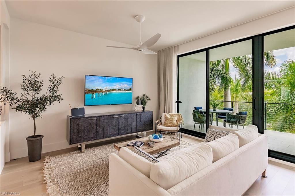 850 Central Ave, Unit 203, Naples, FL 34135 Photo