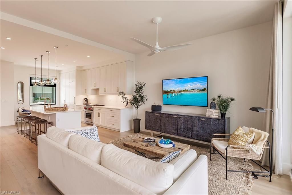 850 Central Ave, Unit 203, Naples, FL 34135 Photo