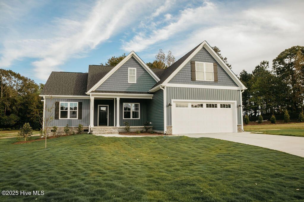 100 Lucky Lane, Pikeville, NC 27863 Main Photo