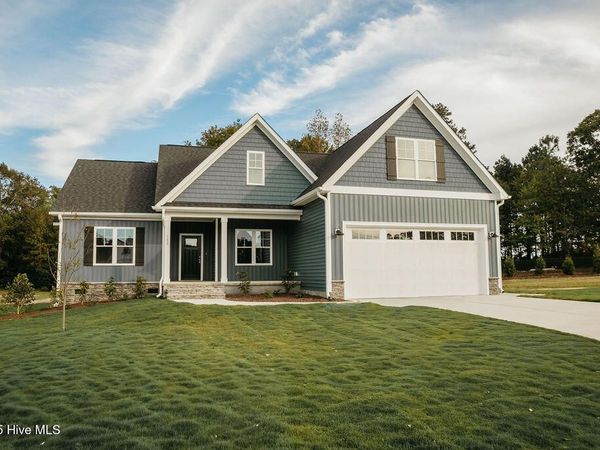 100 Lucky Lane, Pikeville, NC 27863