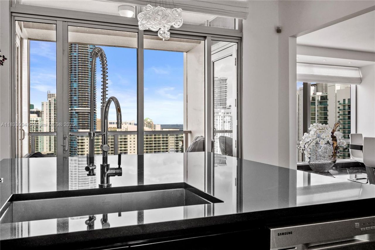 1425 Brickell Ave, Unit 42E, Miami, FL 33131 Photo