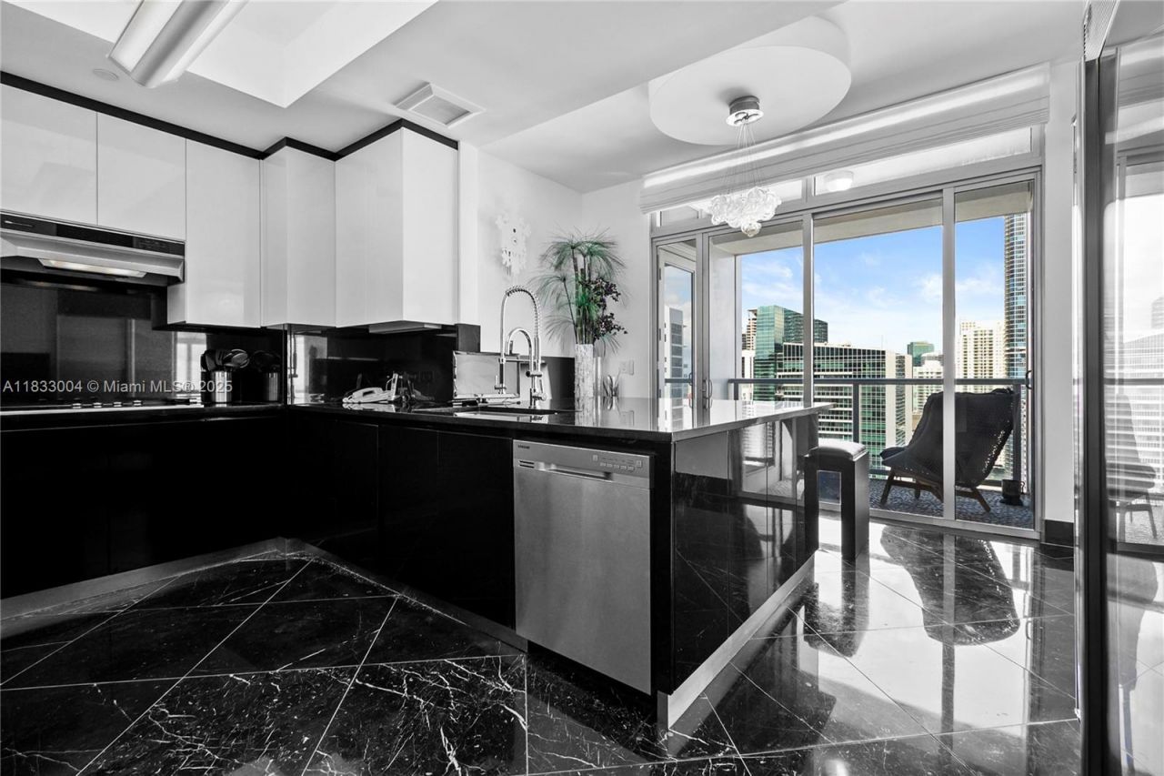 1425 Brickell Ave, Unit 42E, Miami, FL 33131 Photo