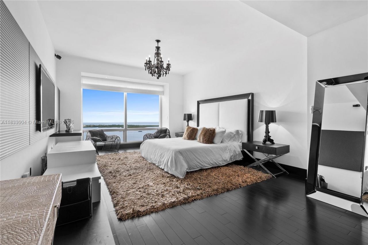 1425 Brickell Ave, Unit 42E, Miami, FL 33131 Photo