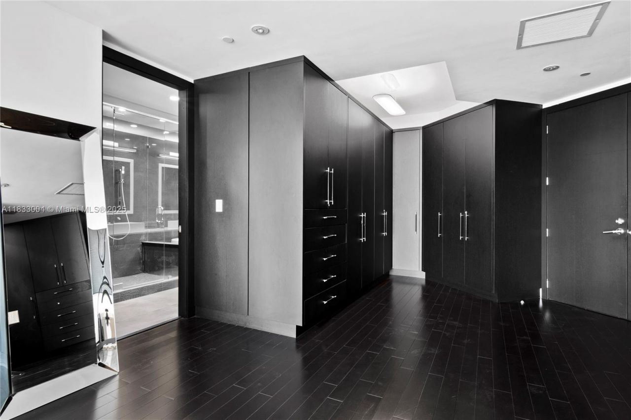 1425 Brickell Ave, Unit 42E, Miami, FL 33131 Photo