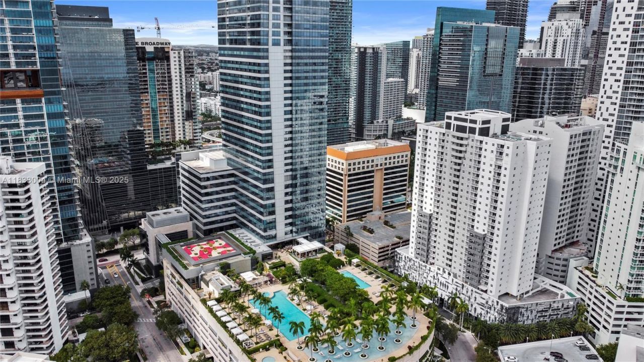 1425 Brickell Ave, Unit 42E, Miami, FL 33131 Photo