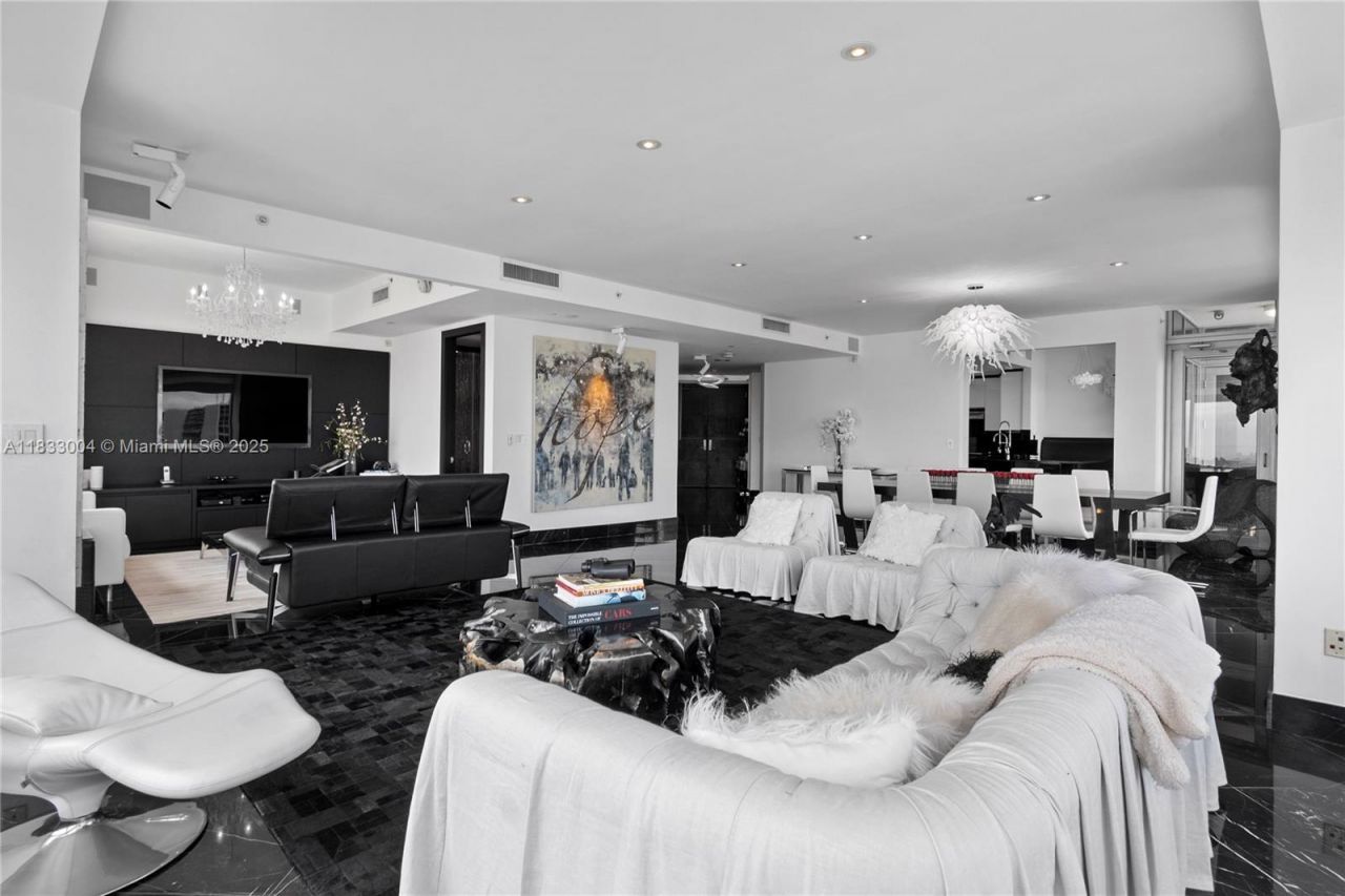 1425 Brickell Ave, Unit 42E, Miami, FL 33131 Photo