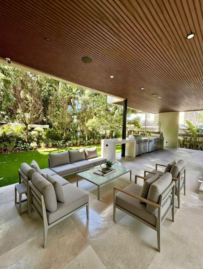 234 SW 22nd Rd, Miami, FL 33129 Photo