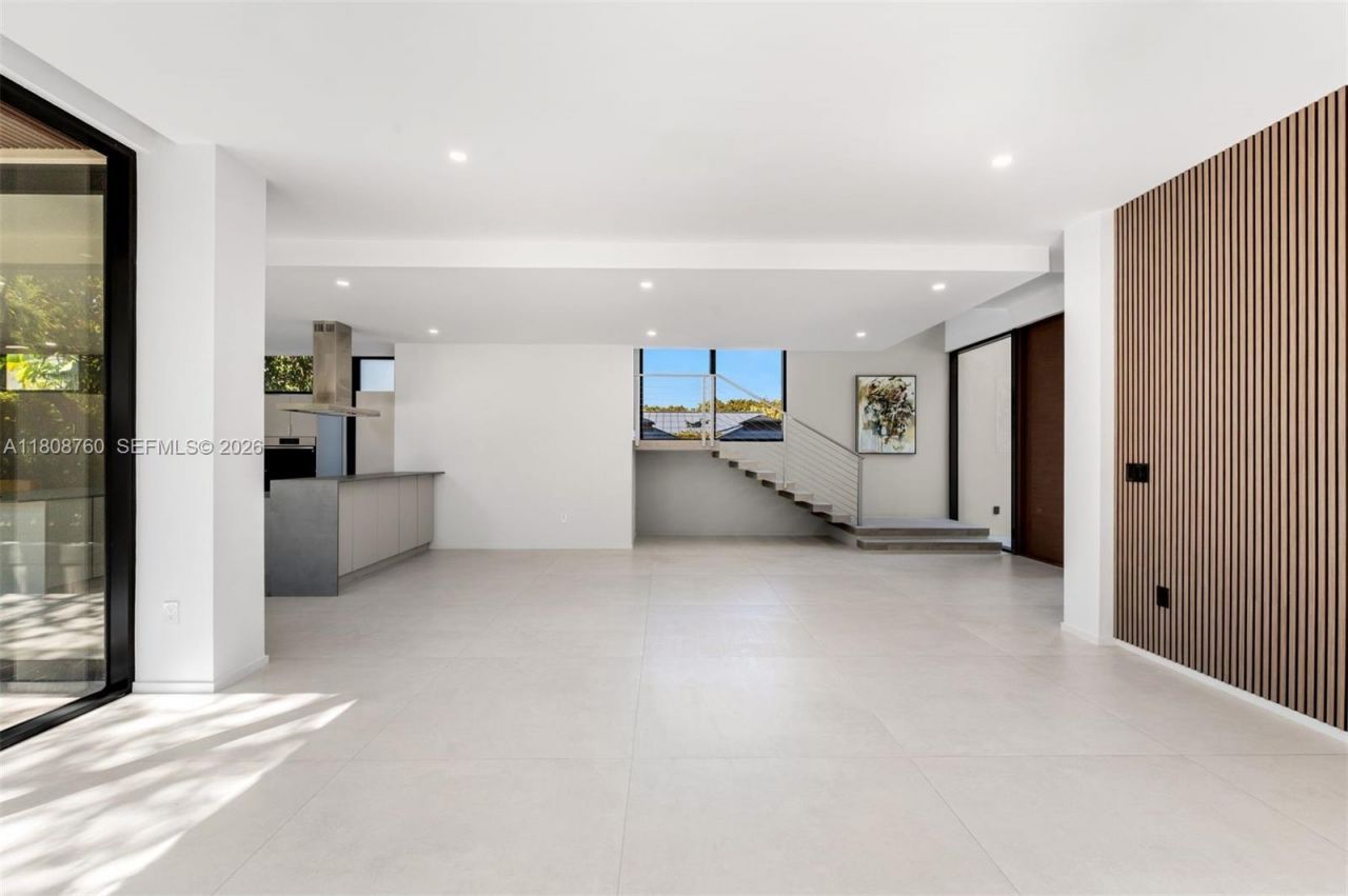 234 SW 22nd Rd, Miami, FL 33129 Photo