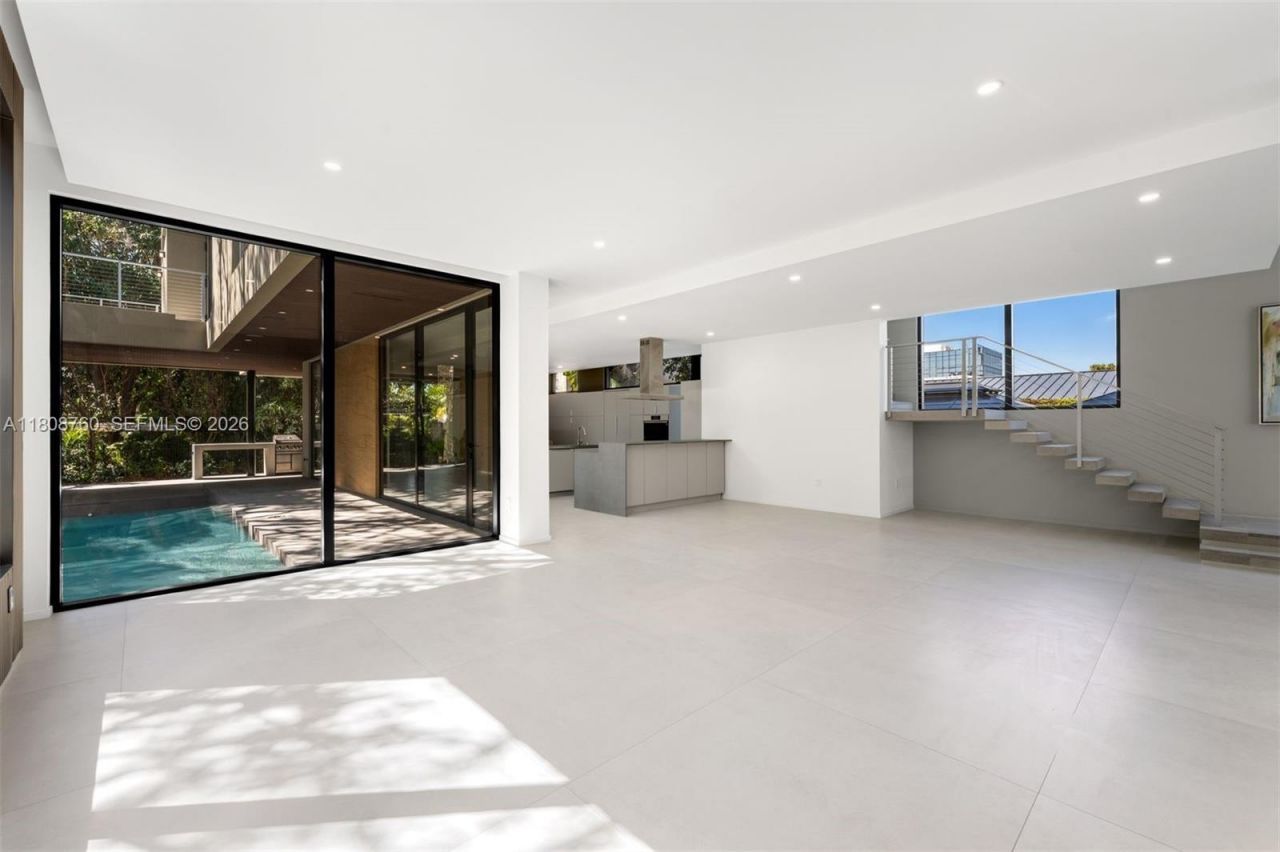 234 SW 22nd Rd, Miami, FL 33129 Photo