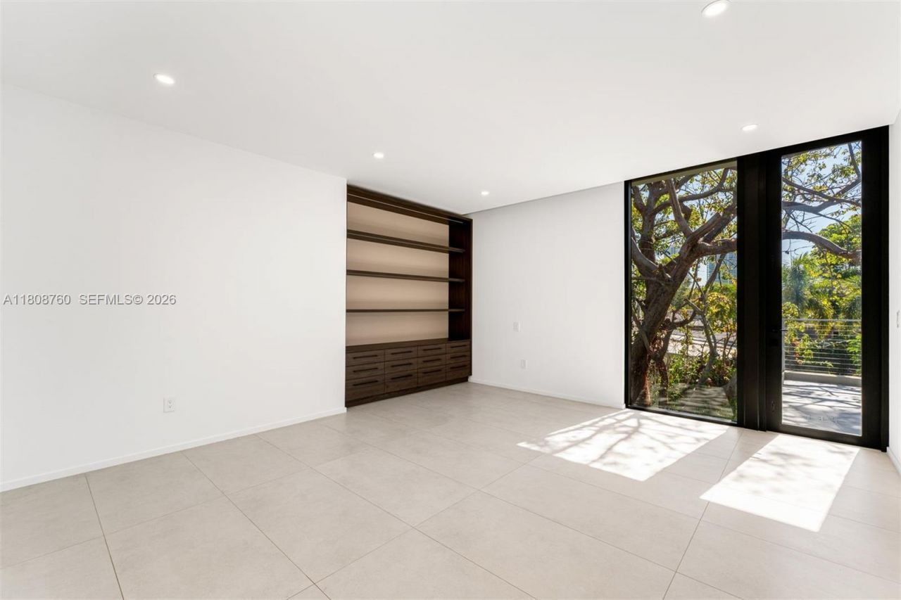 234 SW 22nd Rd, Miami, FL 33129 Photo