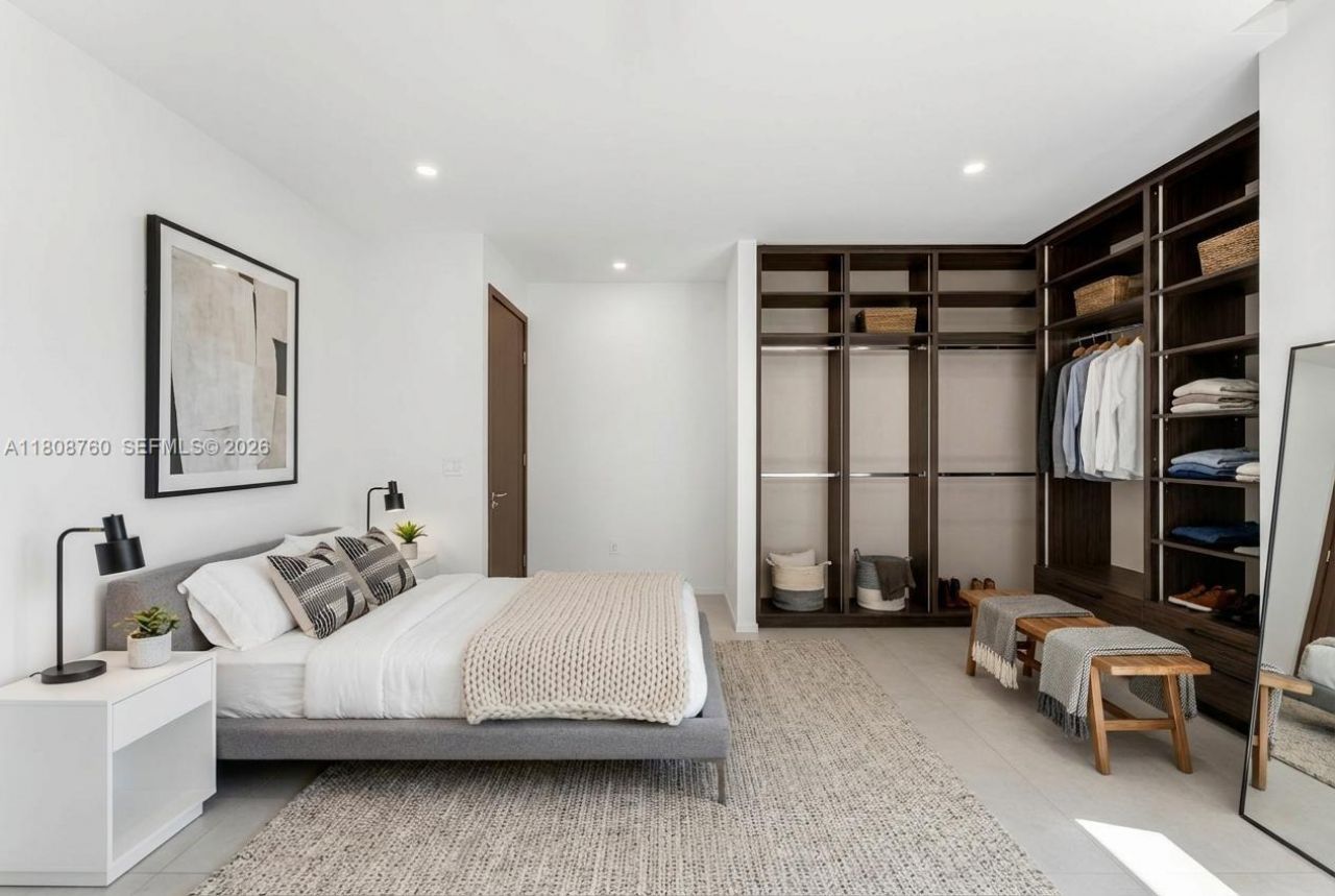 234 SW 22nd Rd, Miami, FL 33129 Photo