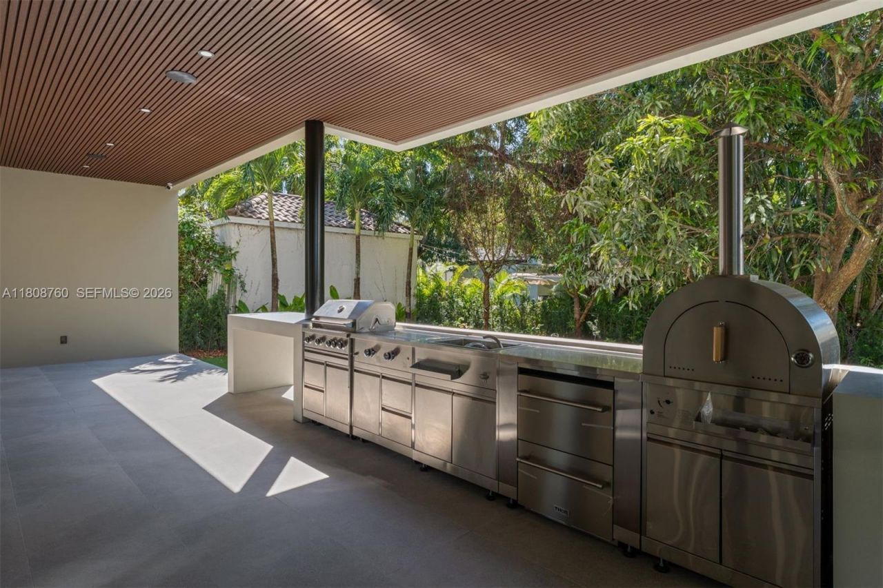 234 SW 22nd Rd, Miami, FL 33129 Photo