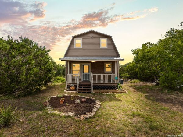 1698 Sorrel Creek, Canyon Lake, TX 78133