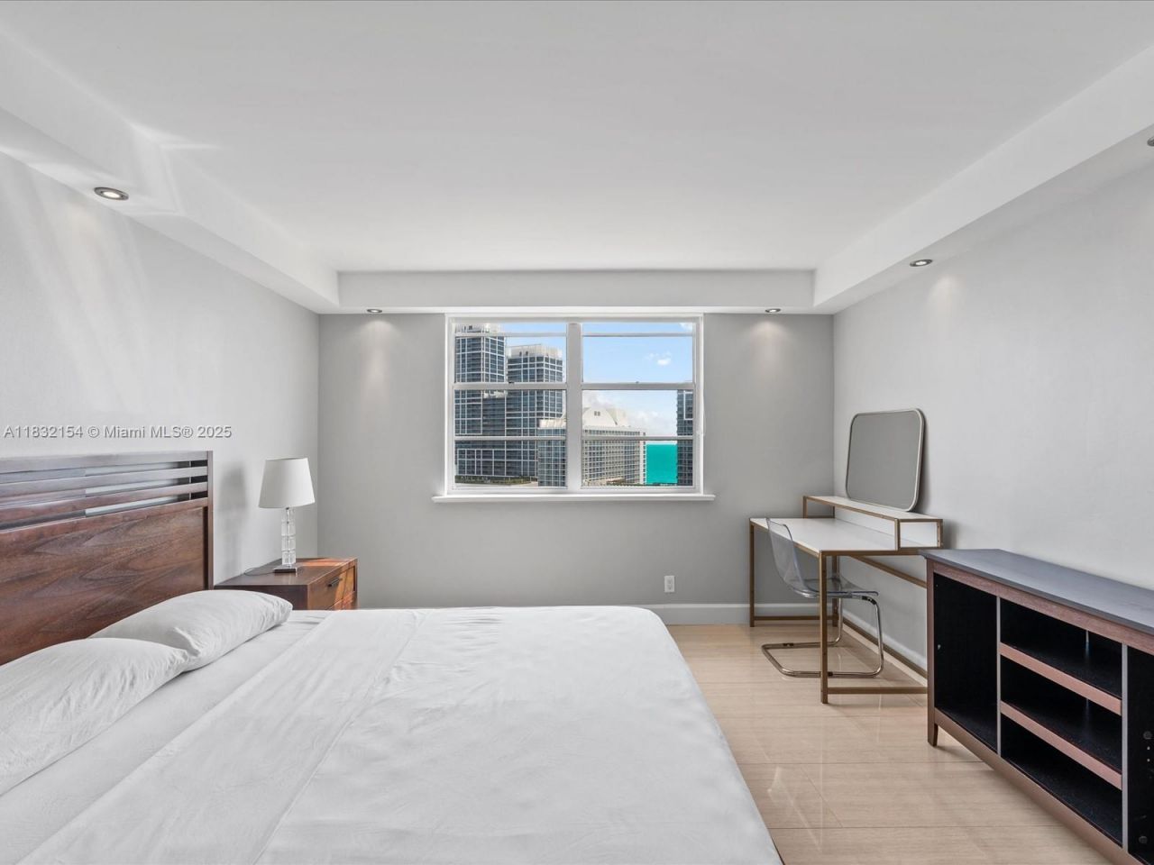 6770 Indian Creek Dr, Unit PH-R, Miami Beach, FL 33141 Photo