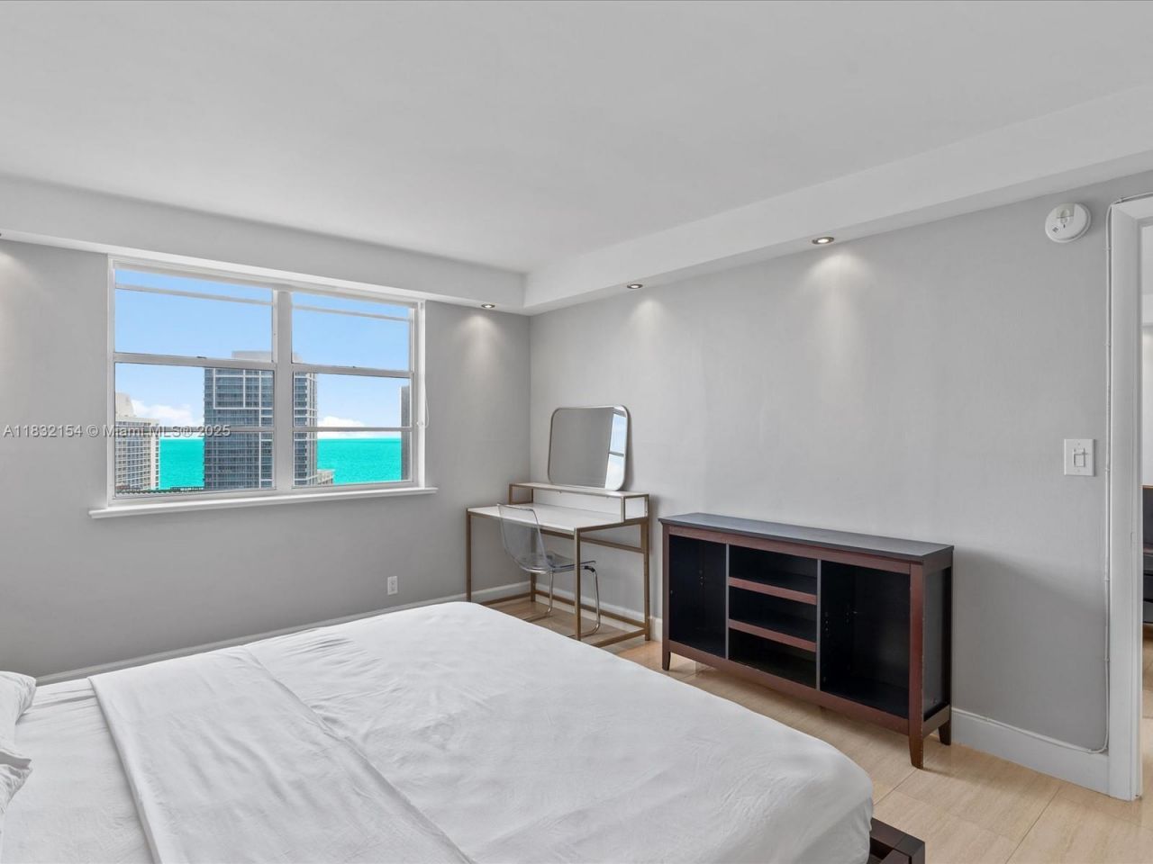 6770 Indian Creek Dr, Unit PH-R, Miami Beach, FL 33141 Photo