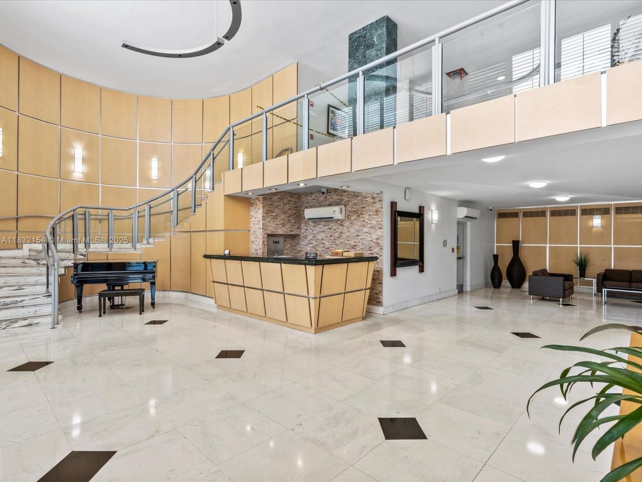 6770 Indian Creek Dr, Unit PH-R, Miami Beach, FL 33141 Photo