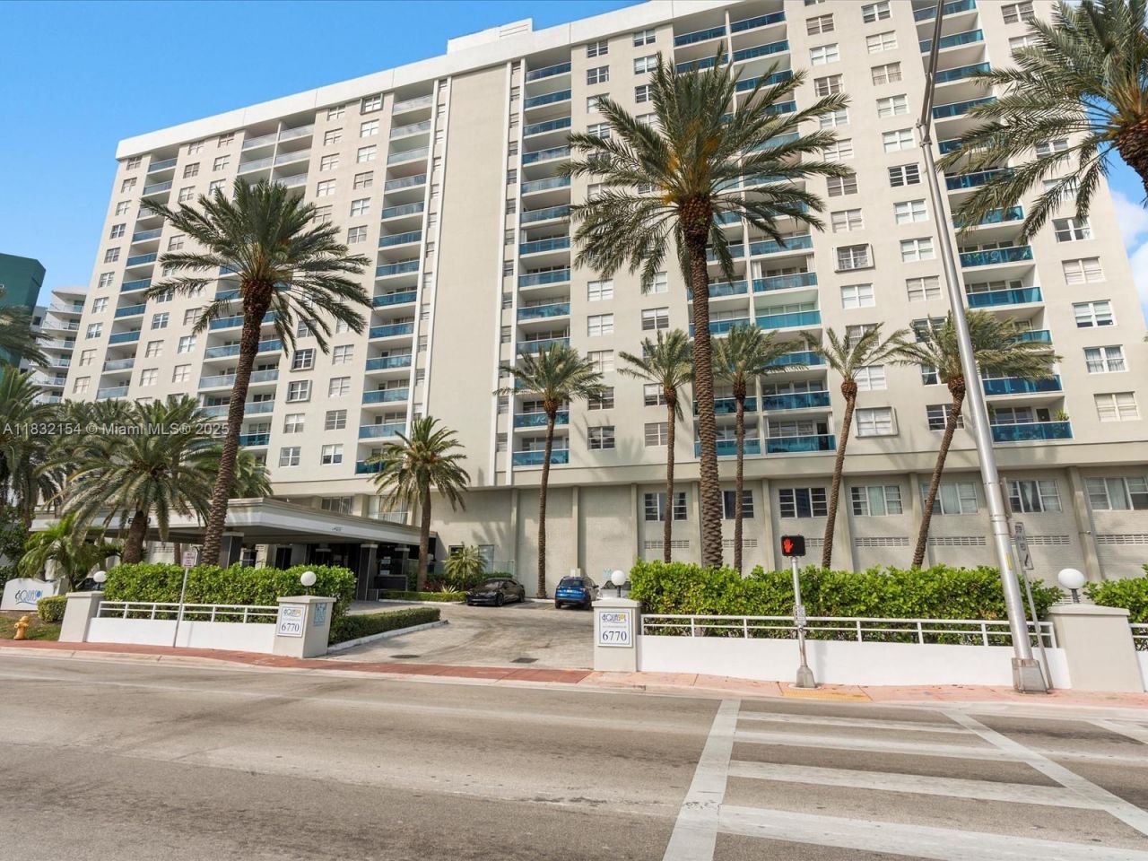 6770 Indian Creek Dr, Unit PH-R, Miami Beach, FL 33141 Photo