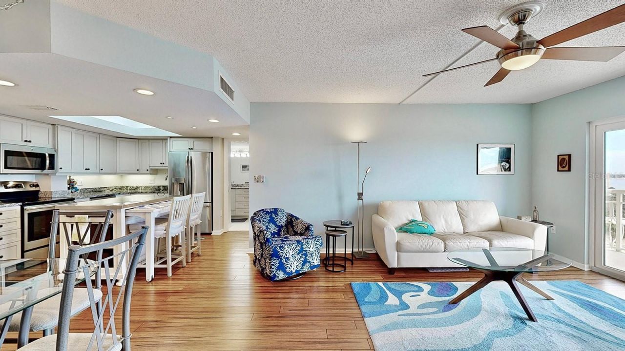 4900 Brittany Drive S, Unit 1011, Saint Petersburg, FL 33715 Photo