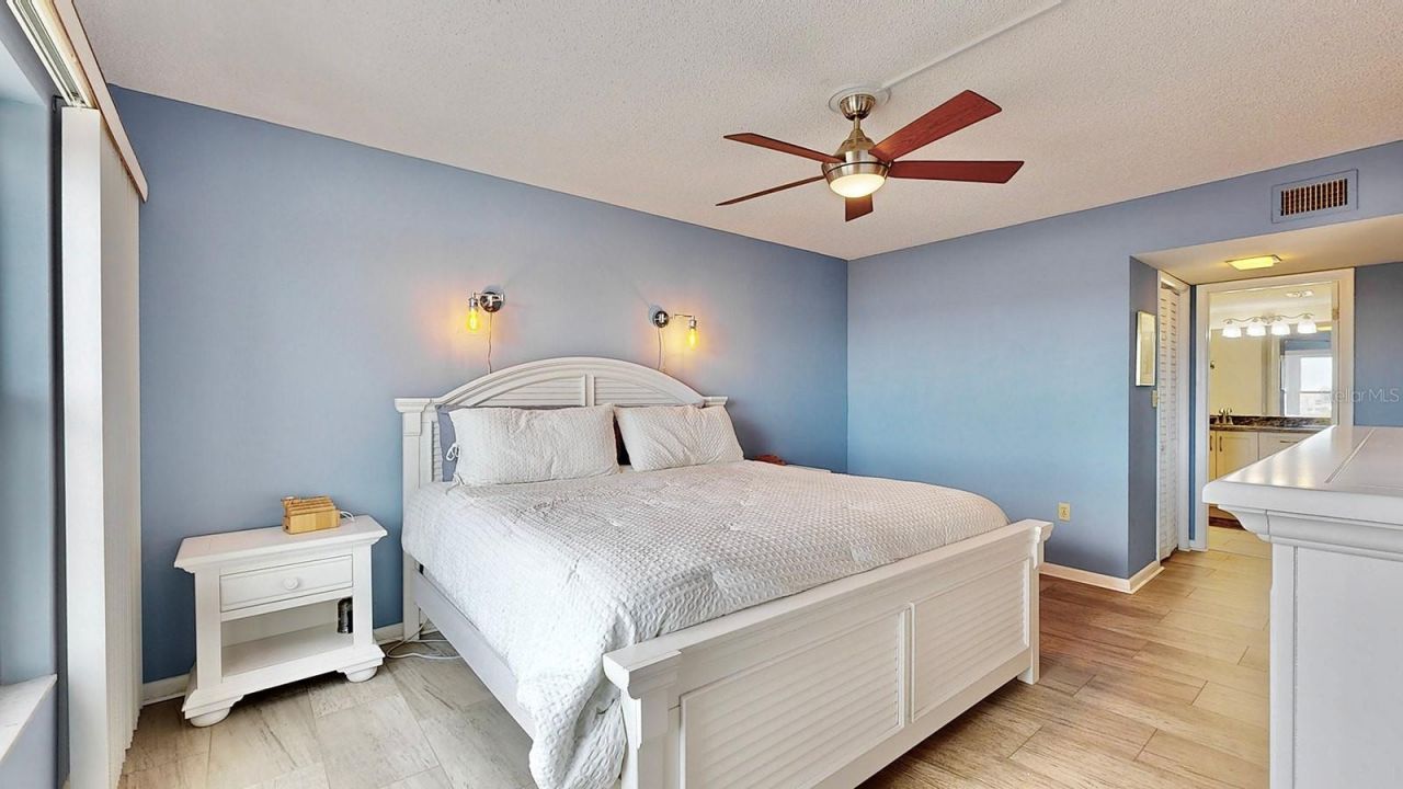 4900 Brittany Drive S, Unit 1011, Saint Petersburg, FL 33715 Photo