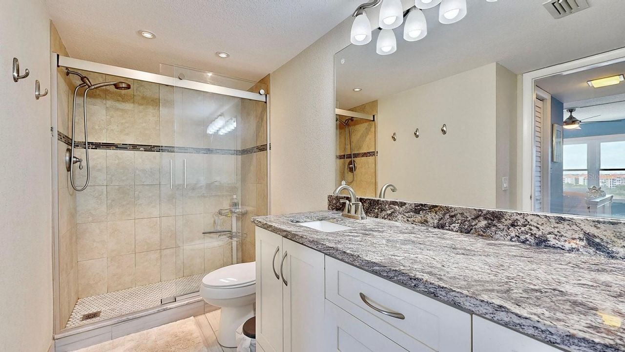 4900 Brittany Drive S, Unit 1011, Saint Petersburg, FL 33715 Photo