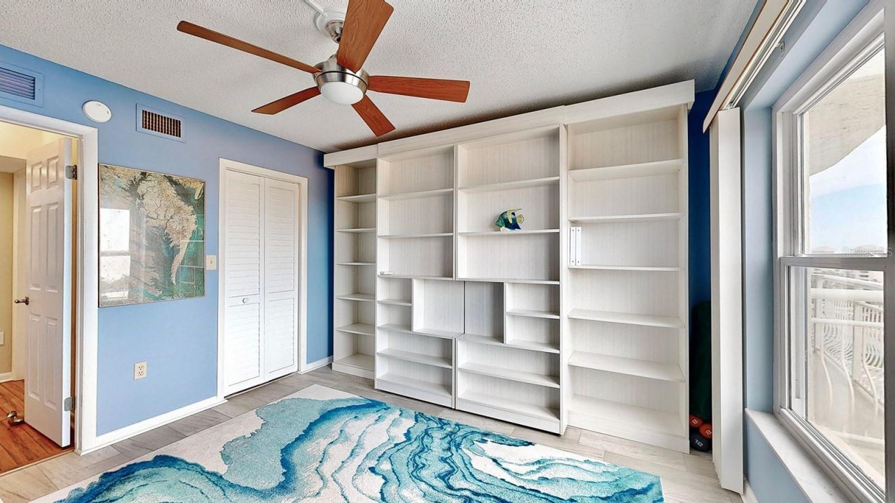 4900 Brittany Drive S, Unit 1011, Saint Petersburg, FL 33715 Photo