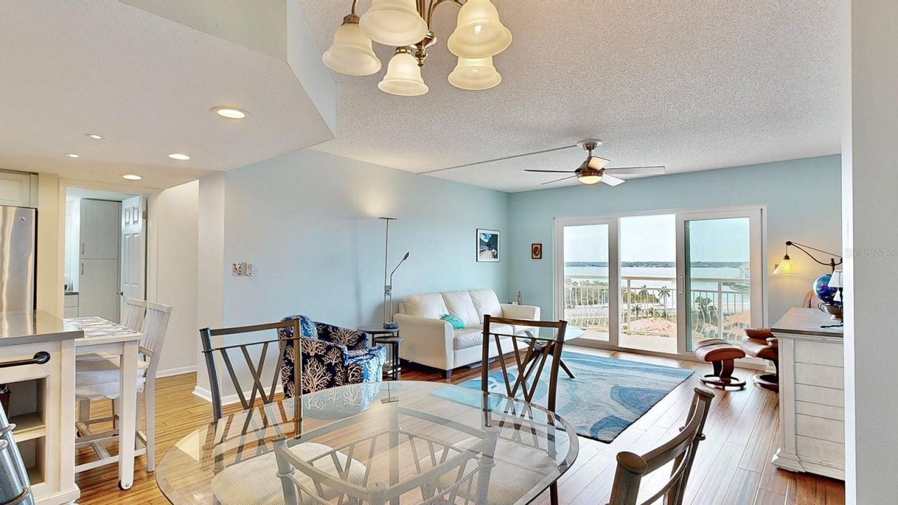 4900 Brittany Drive S, Unit 1011, Saint Petersburg, FL 33715 Photo