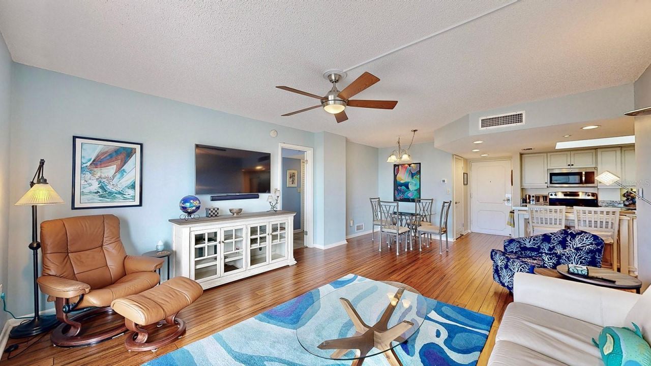 4900 Brittany Drive S, Unit 1011, Saint Petersburg, FL 33715 Photo