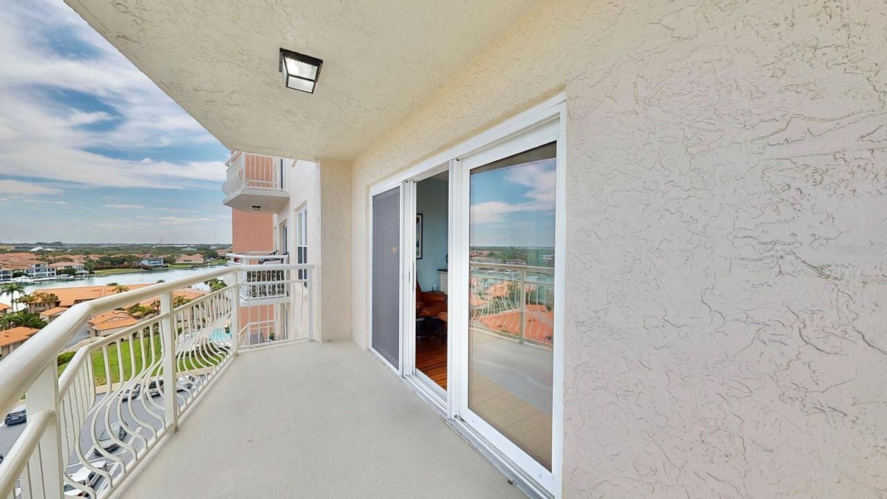 4900 Brittany Drive S, Unit 1011, Saint Petersburg, FL 33715 Photo