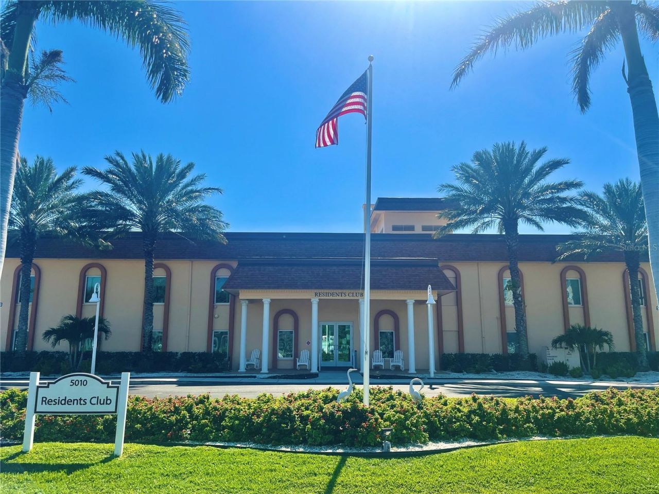 4900 Brittany Drive S, Unit 1011, Saint Petersburg, FL 33715 Photo