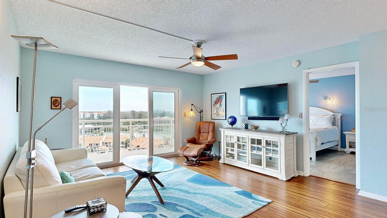 4900 Brittany Drive S, Unit 1011, Saint Petersburg, FL 33715 Photo