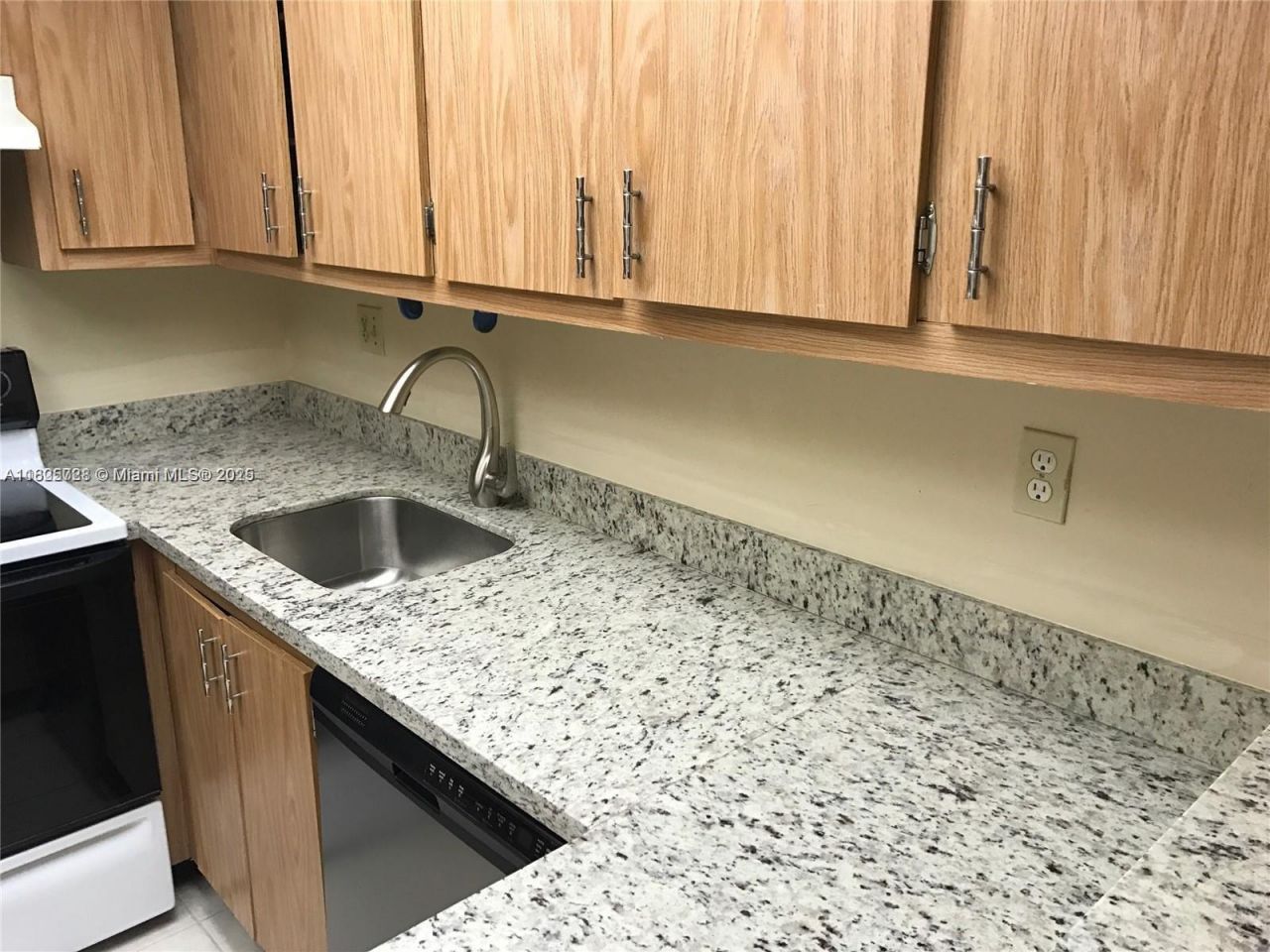 5995 Washington St, Unit 233, Hollywood, FL 33023 Photo