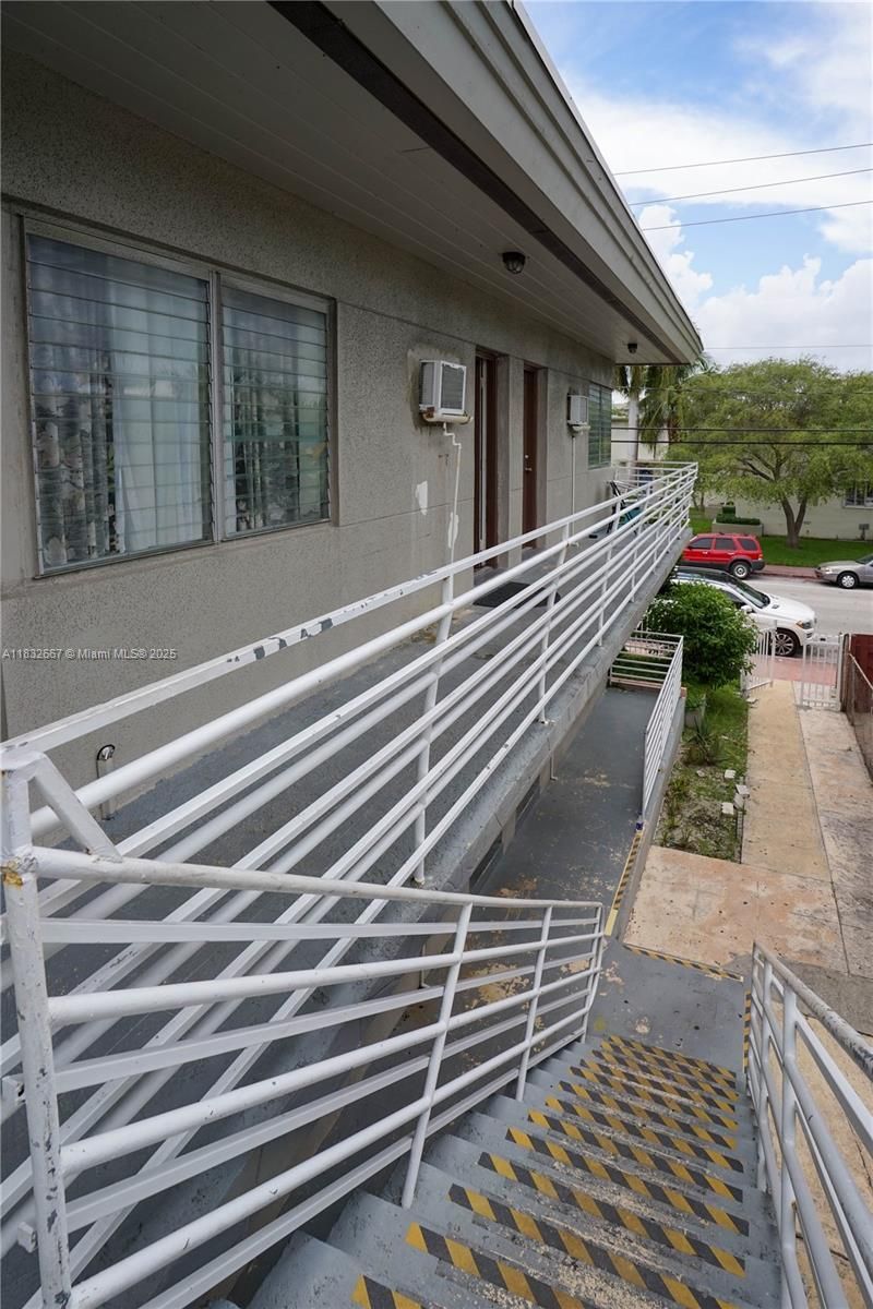8321 Crespi Blvd, Miami Beach, FL 33141 Photo