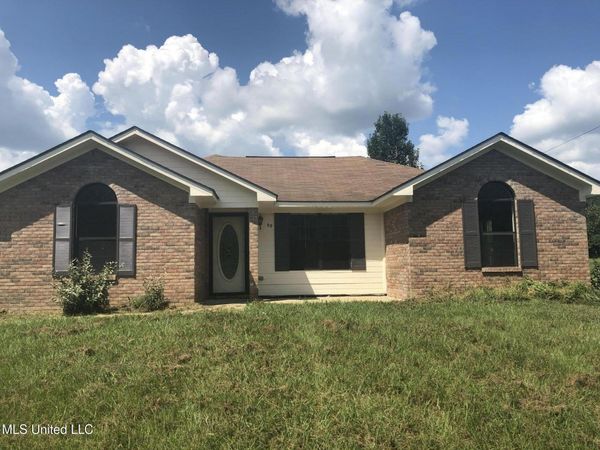 69 Wiley Avenue, Durant, MS 39063