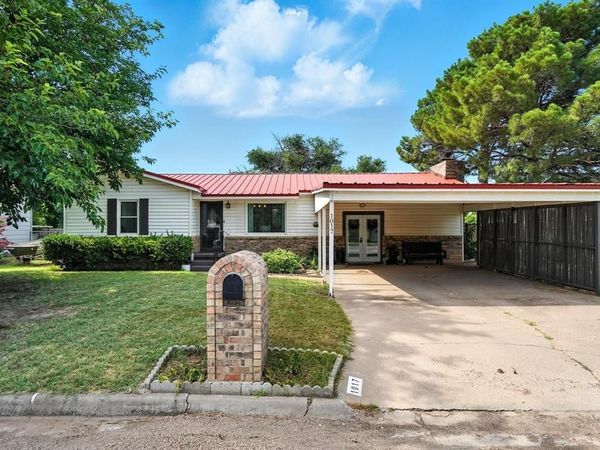 1017 2nd Street, Hamlin, TX 79520