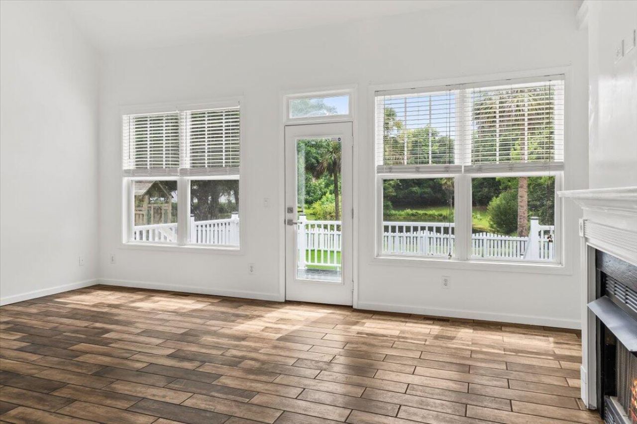 2205 Daniel Island Drive Photo 13