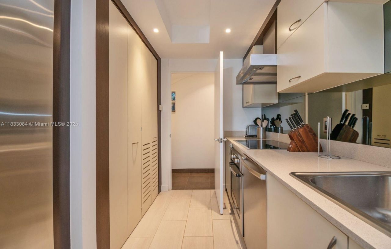 2130 Park Ave, Unit TH3, Miami Beach, FL 33139 Photo