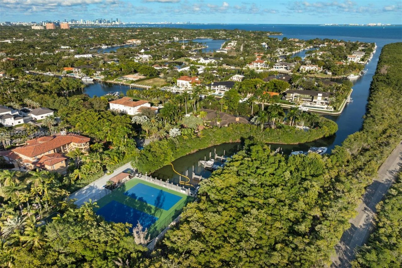 9490 Old Cutler Ln, Coral Gables, FL 33156 Photo