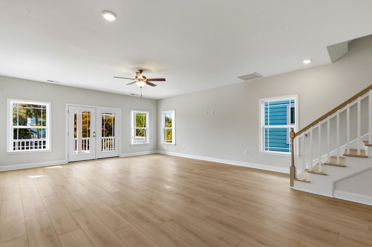 114b 8th Ave. S Photo 12