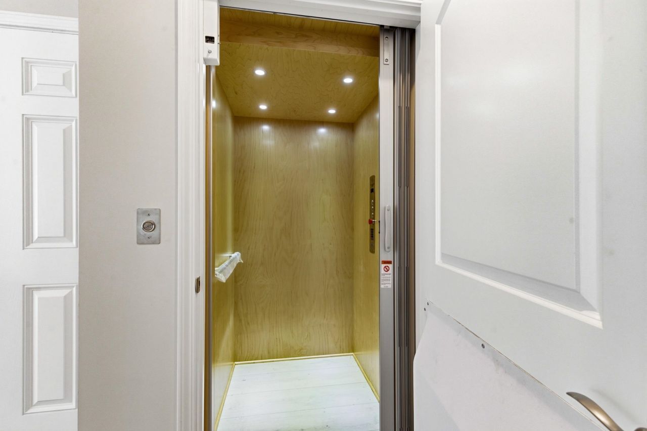 114b 8th Ave. S Photo 16